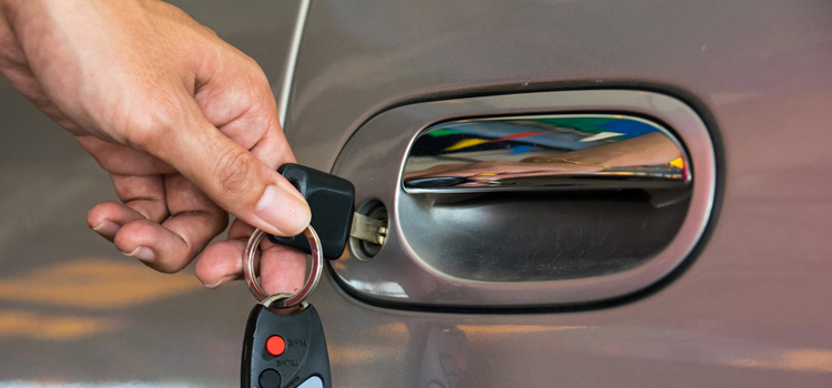 Car door lock repair in Whittier